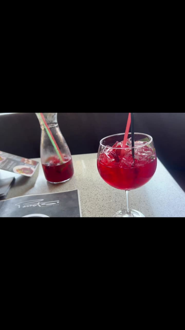 Parrots clearwater mall