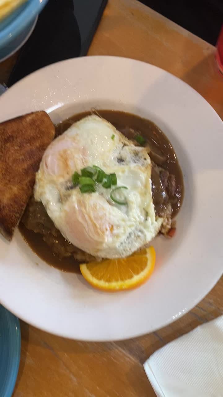 Video review of Cafe Kaila