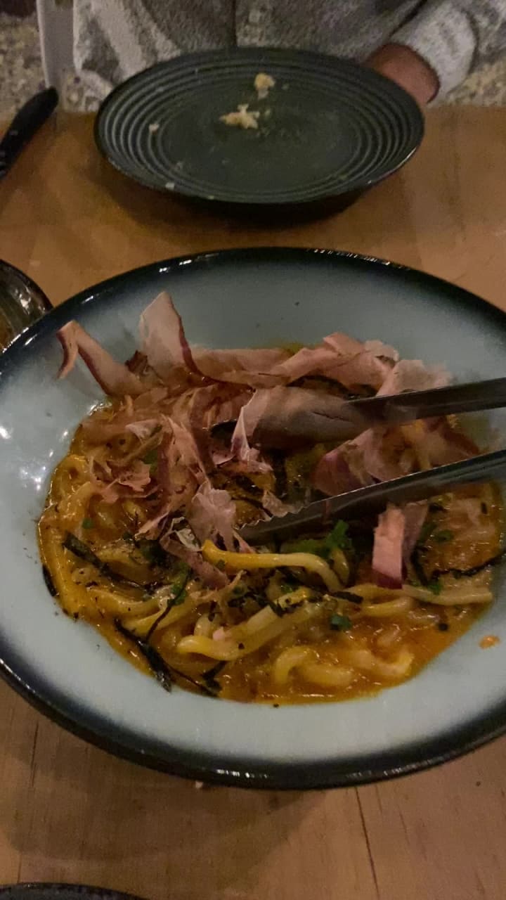 Video review of Mott St