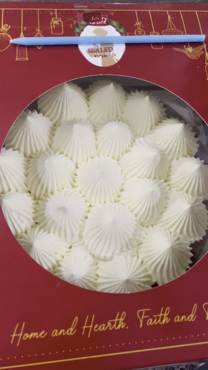 Video review of Café Mary Grace