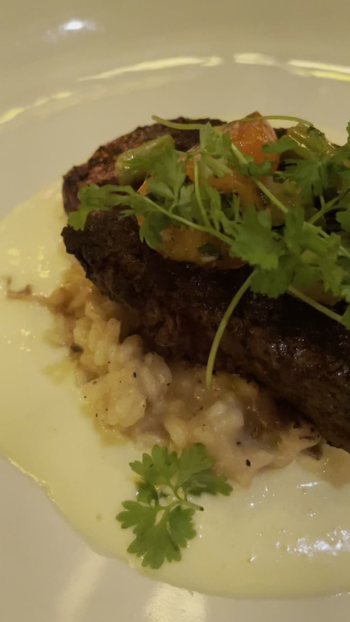Video review of Le Cellier Steakhouse
