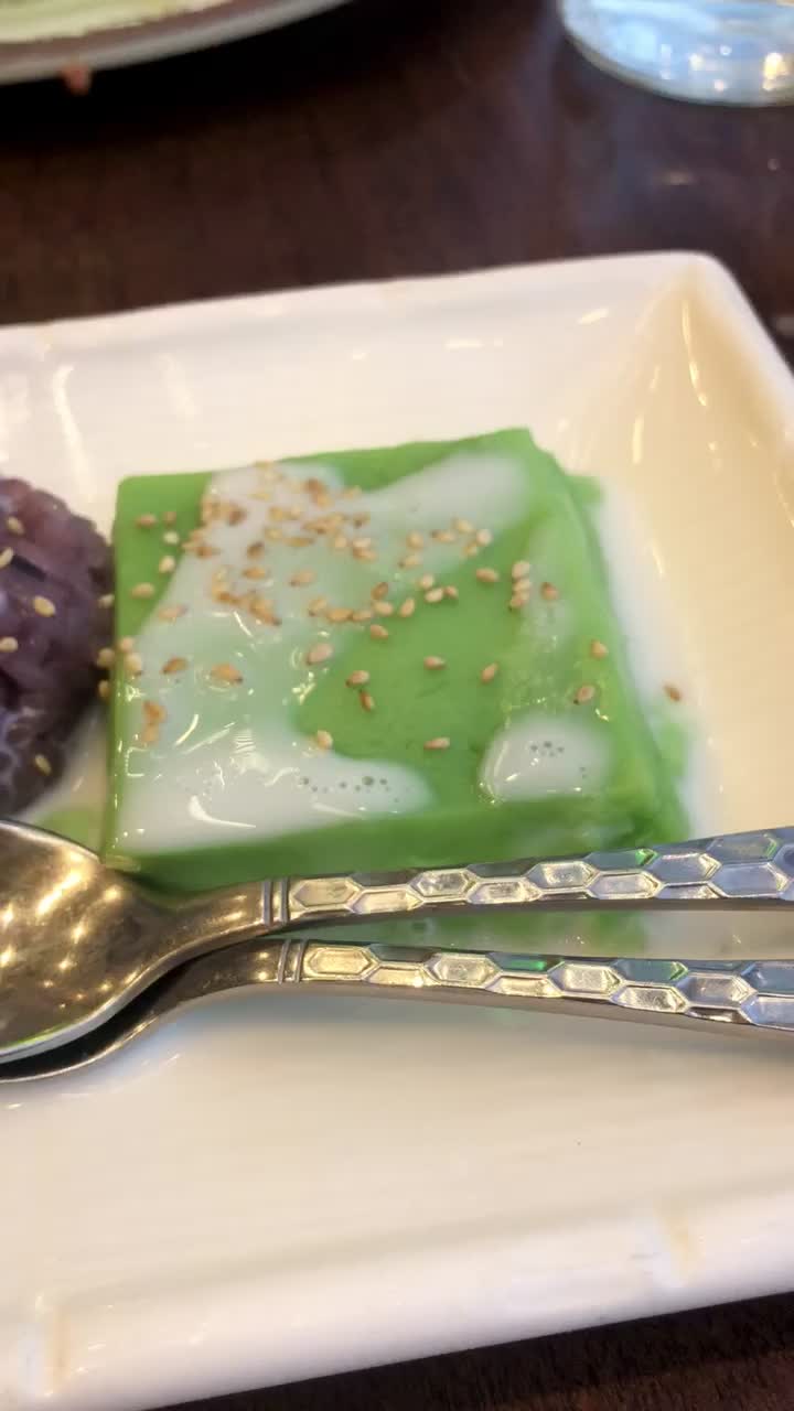 Video review of Kiin Lao & Thai Eatery