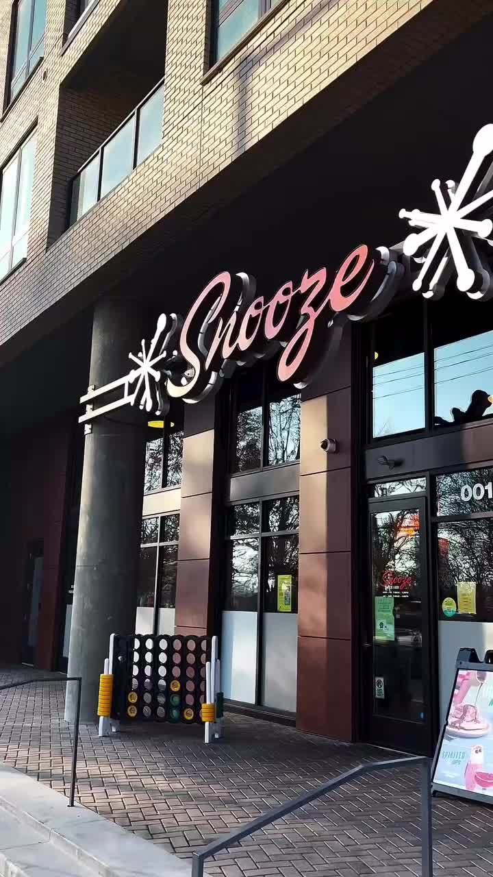 Snooze, an A.M. Eatery