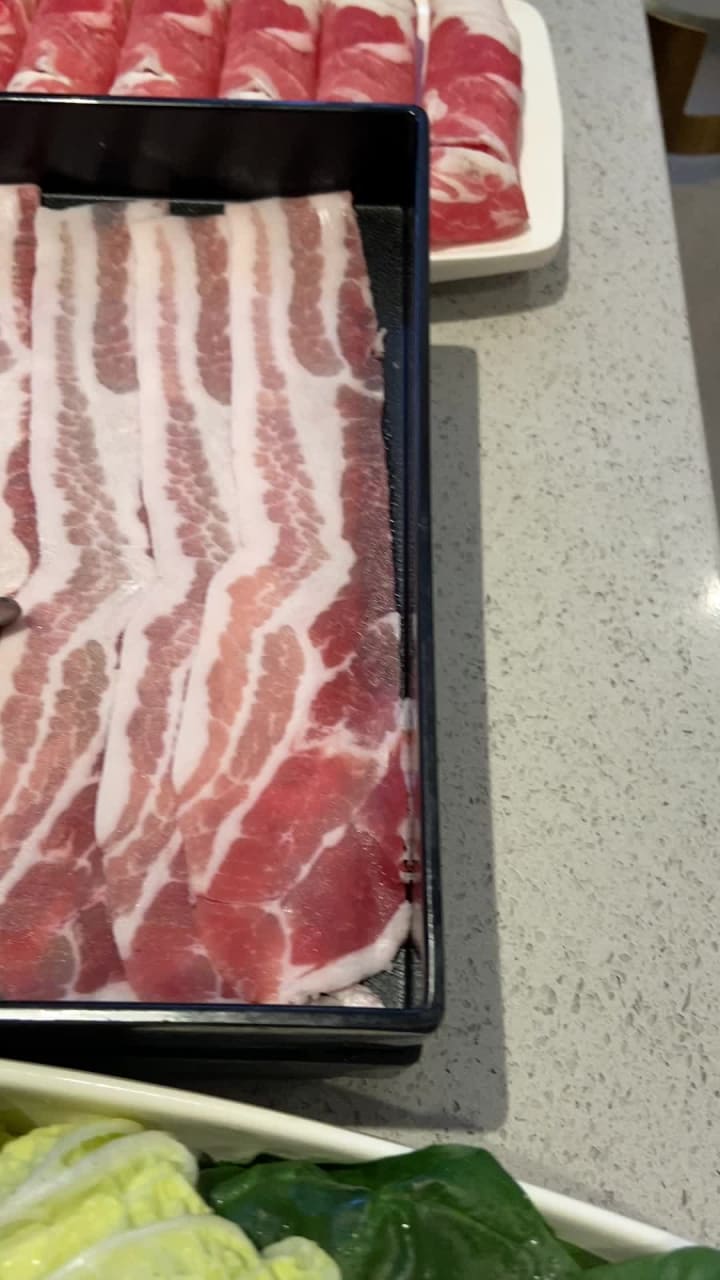 Video review of Haidilao Hot Pot