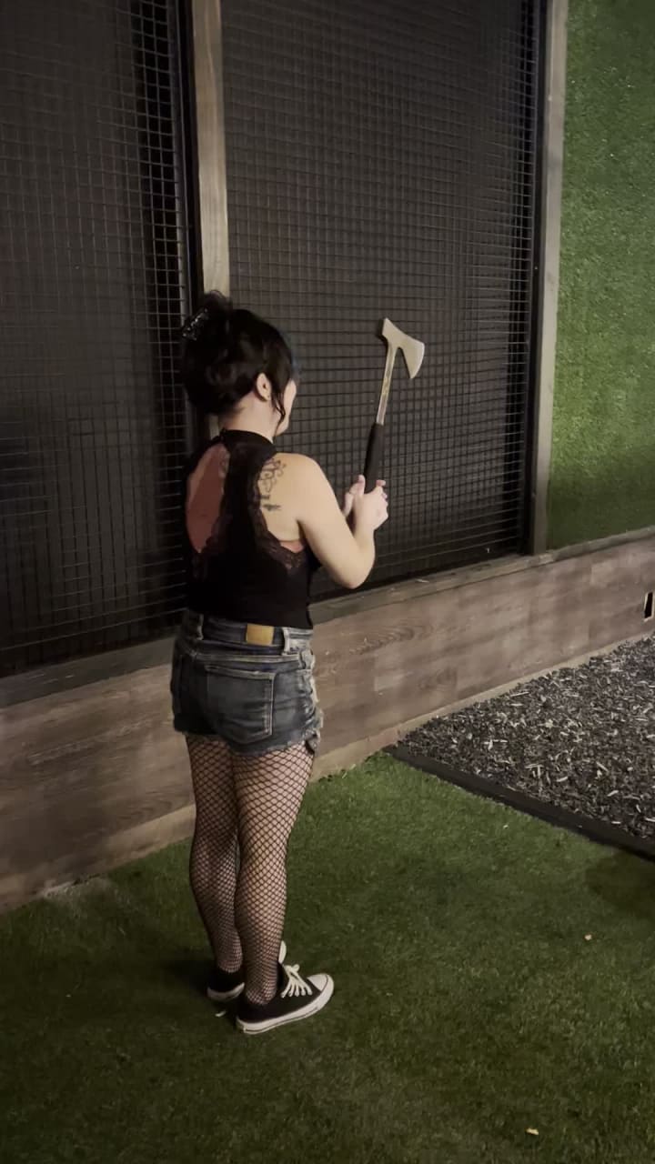 Kick Axe Throwing BROOKLYN