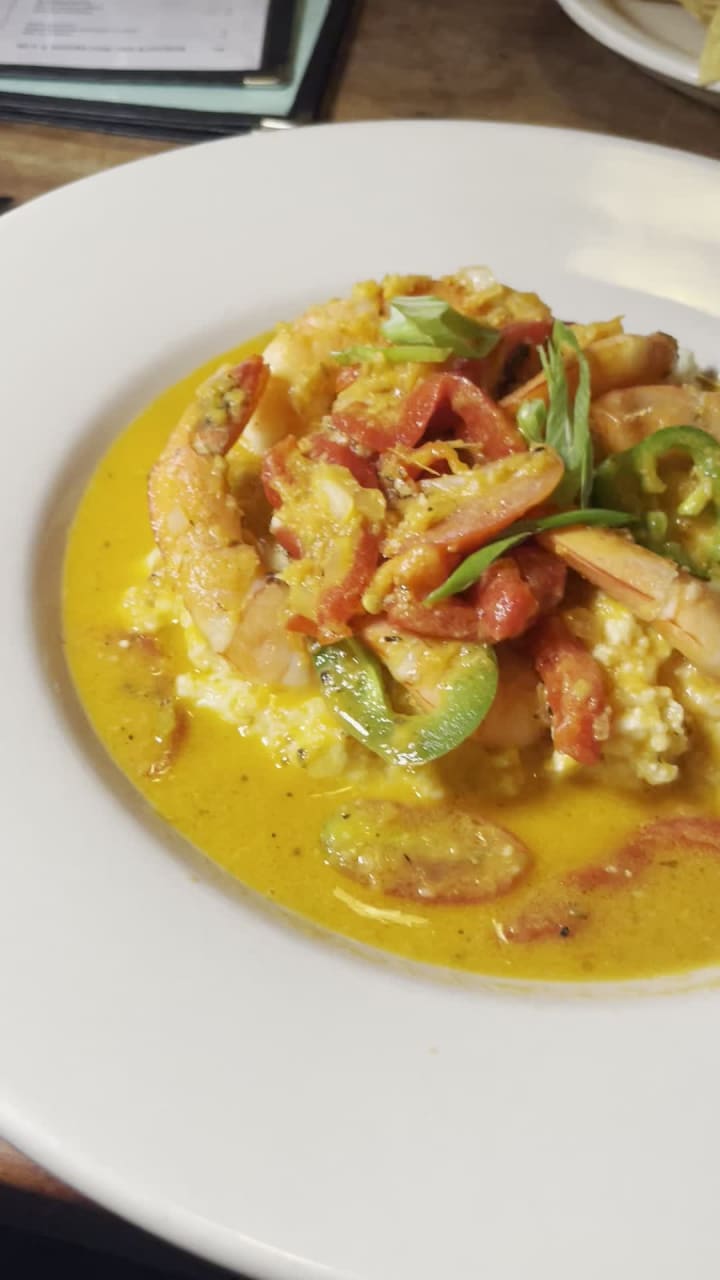 Video review of The Silver Dollar