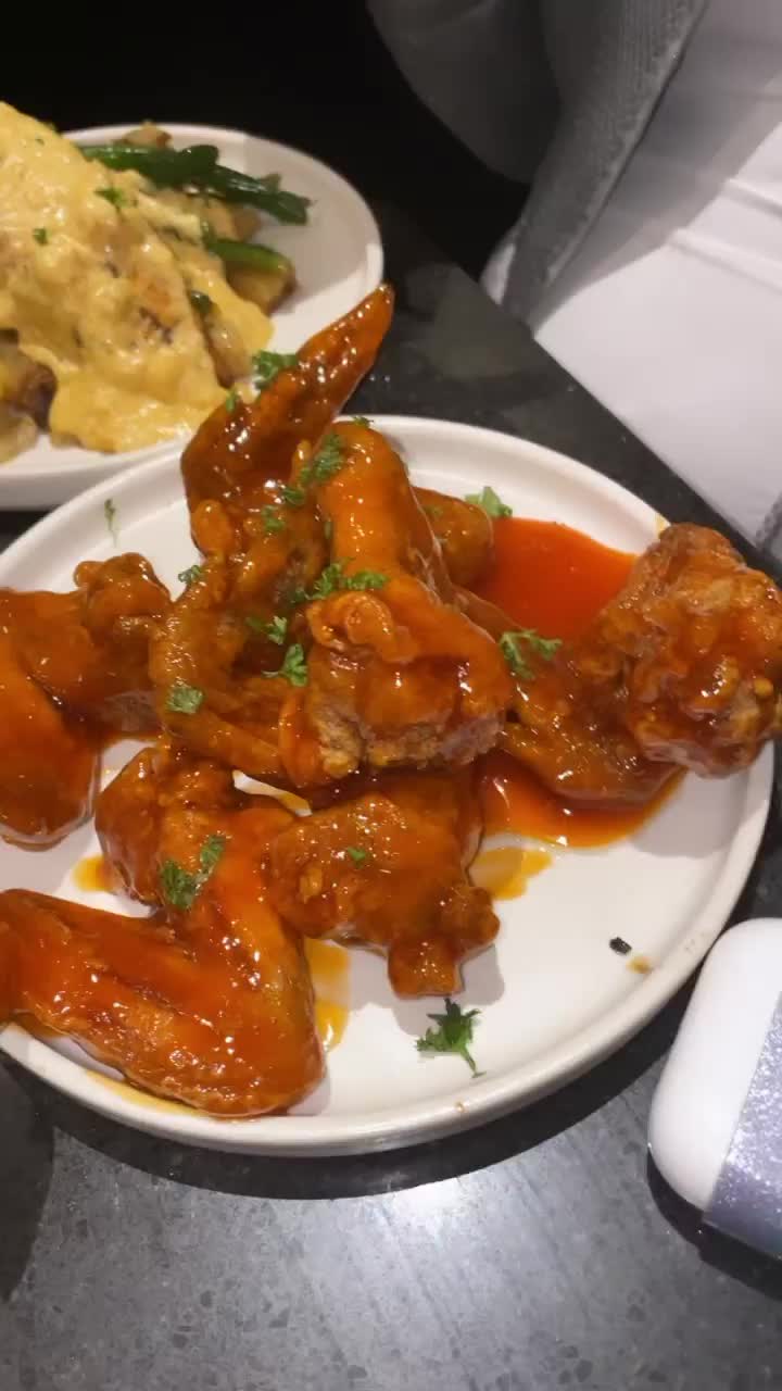 Views Bar and Grill Atlanta