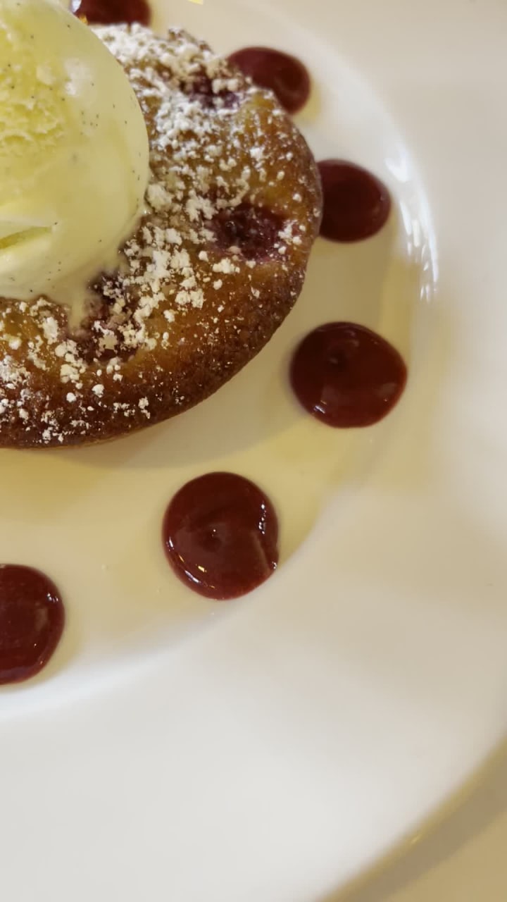 Video review of Bistro Laurent