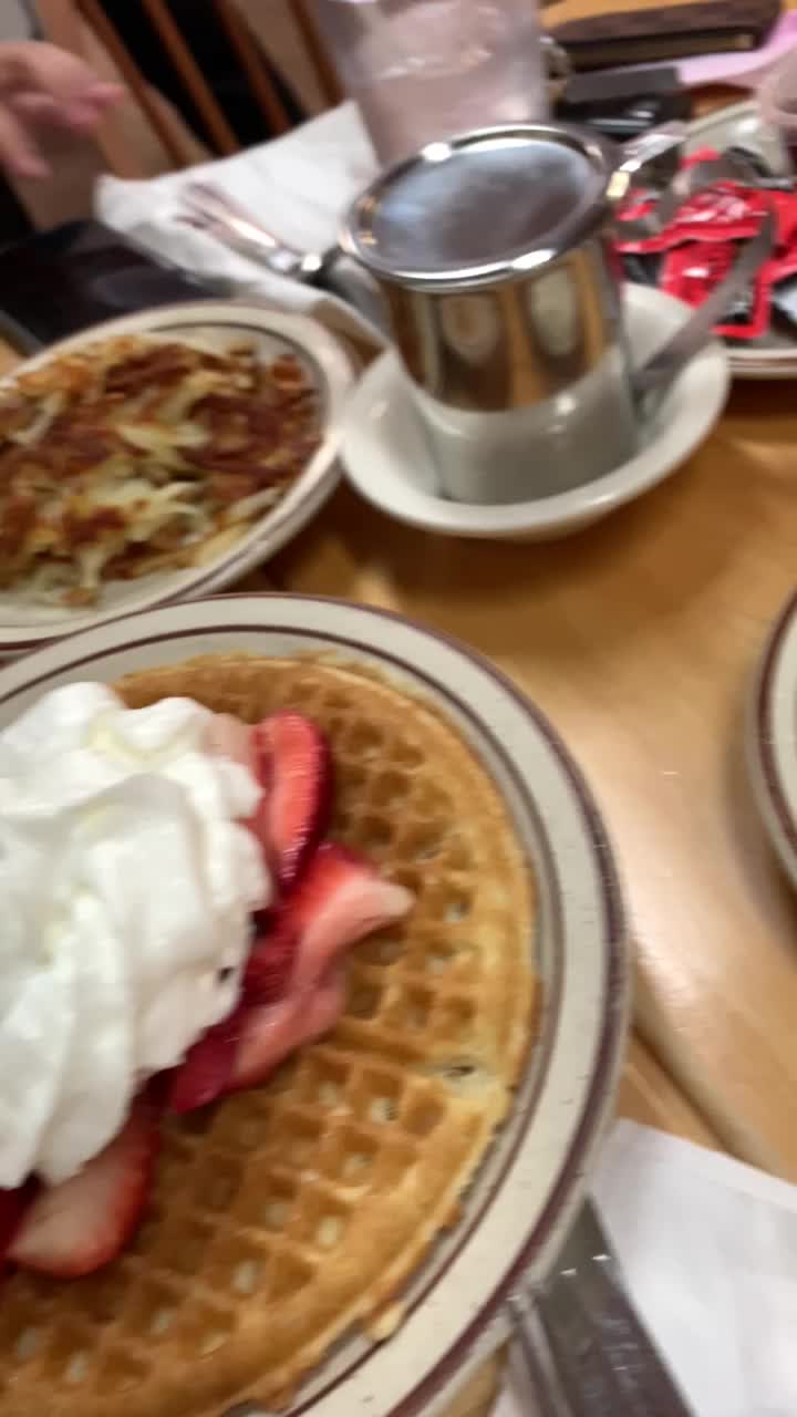 Ole's Waffle Shop