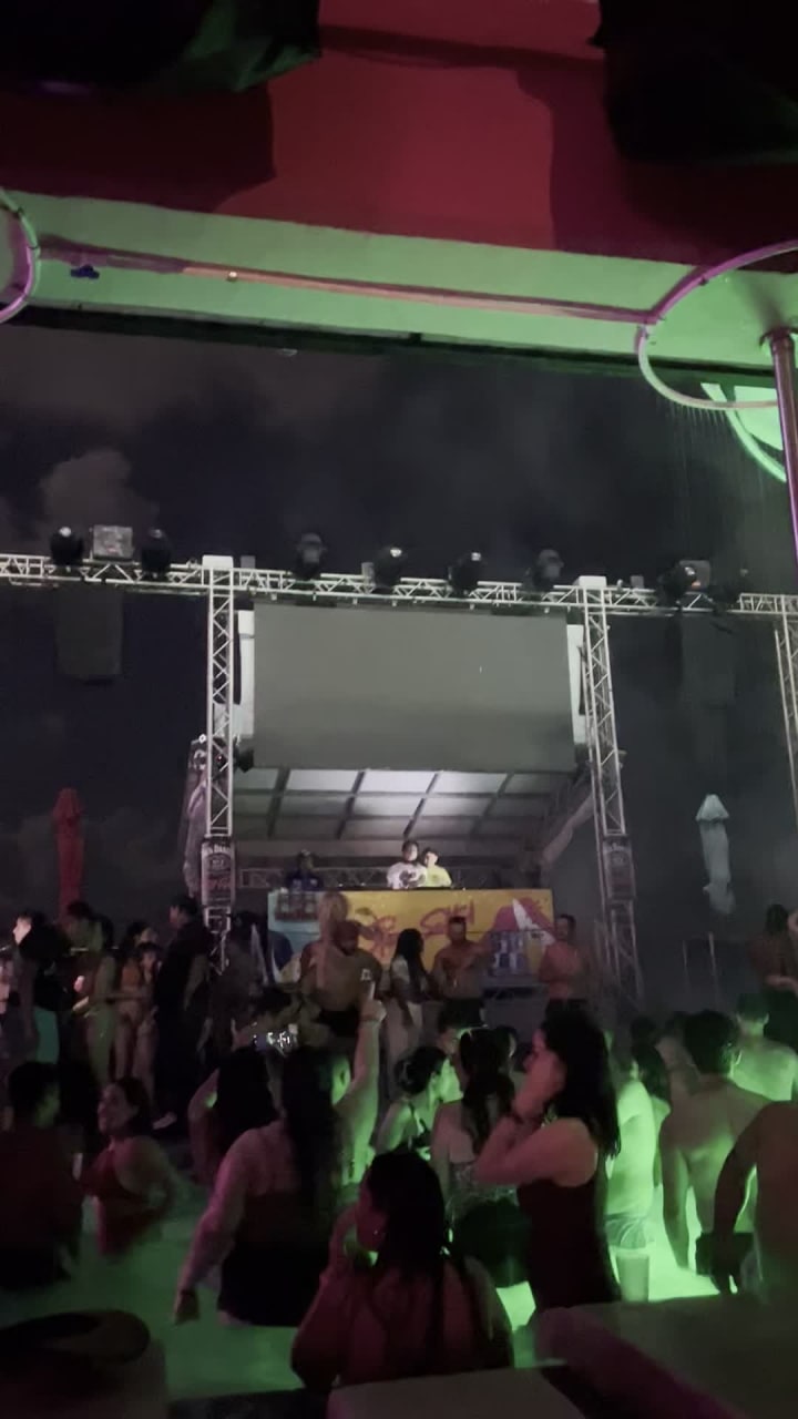 Coco Bongo Beach Party