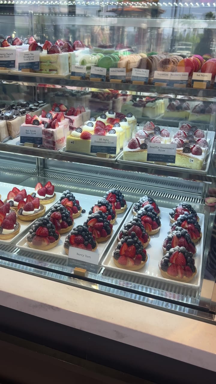 Video review of Paris Baguette