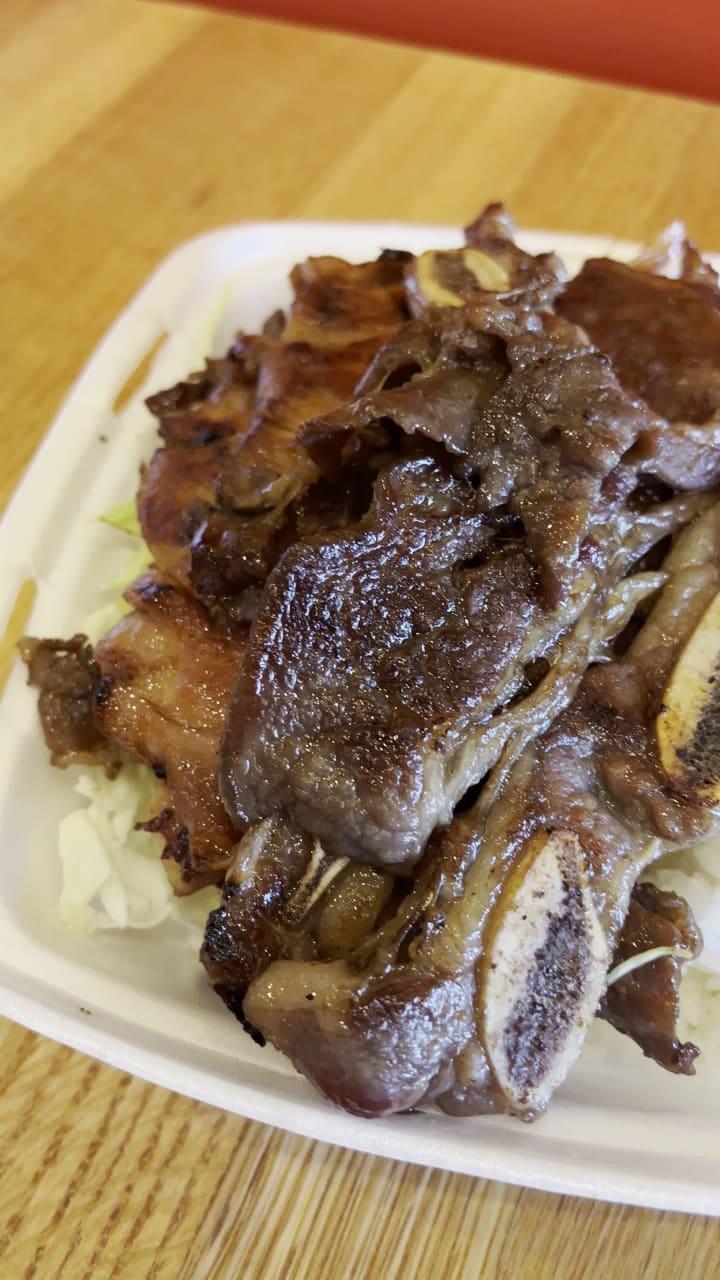 L&L Hawaiian Barbecue