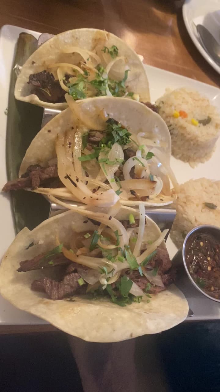 Gloria's Latin Cuisine