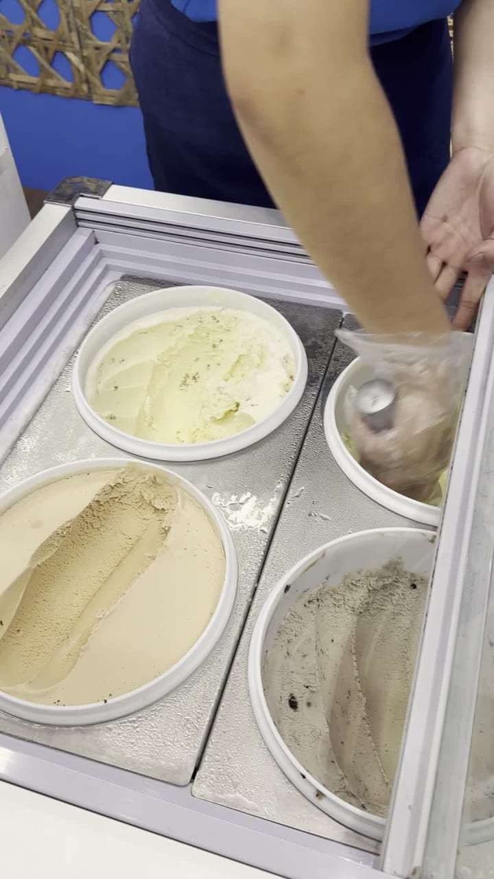 Video review of Eastwood Central Plaza