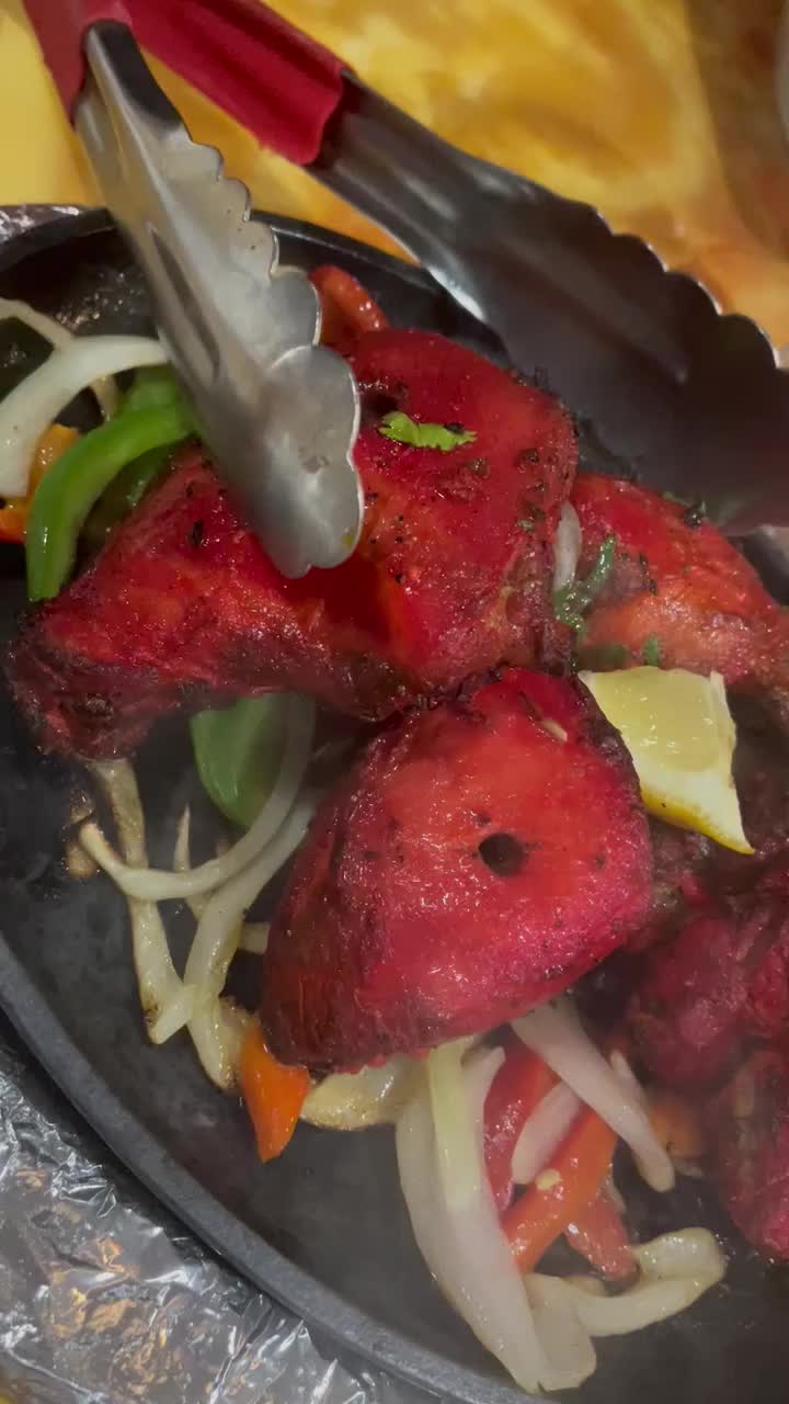 Tandoori Hut Indian Restaurant