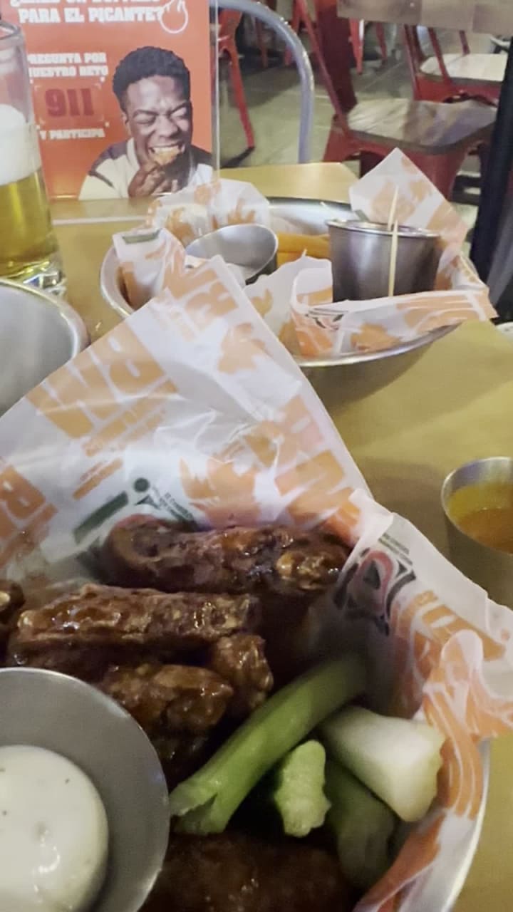 Video review of Buffalo Wings