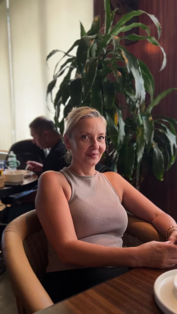 Video review of Brick