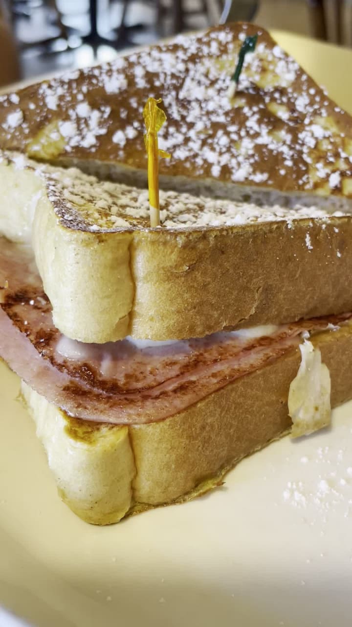 Video review of Middletown Pancake House