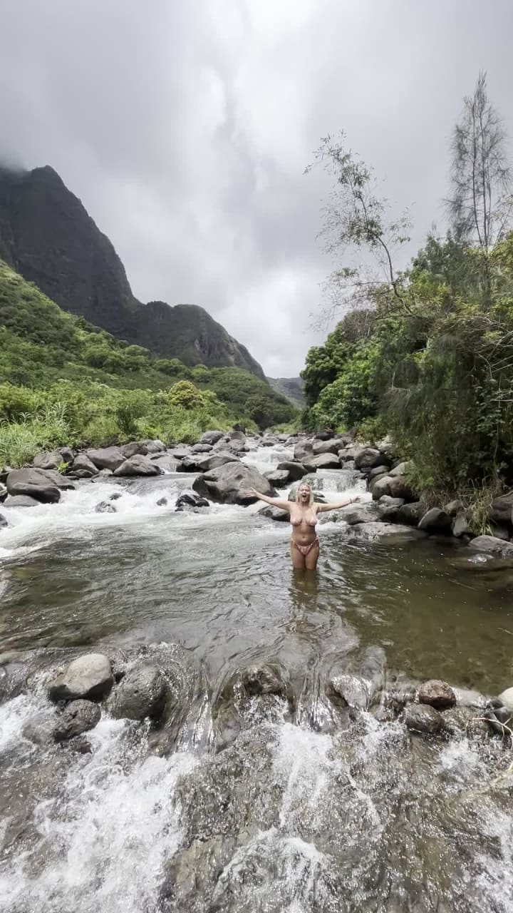Video review of Ê»Äªao Valley State Park