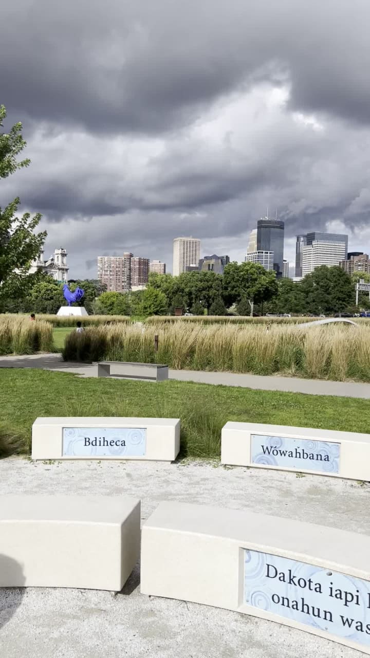 Video review of Minneapolis Sculpture Garden
