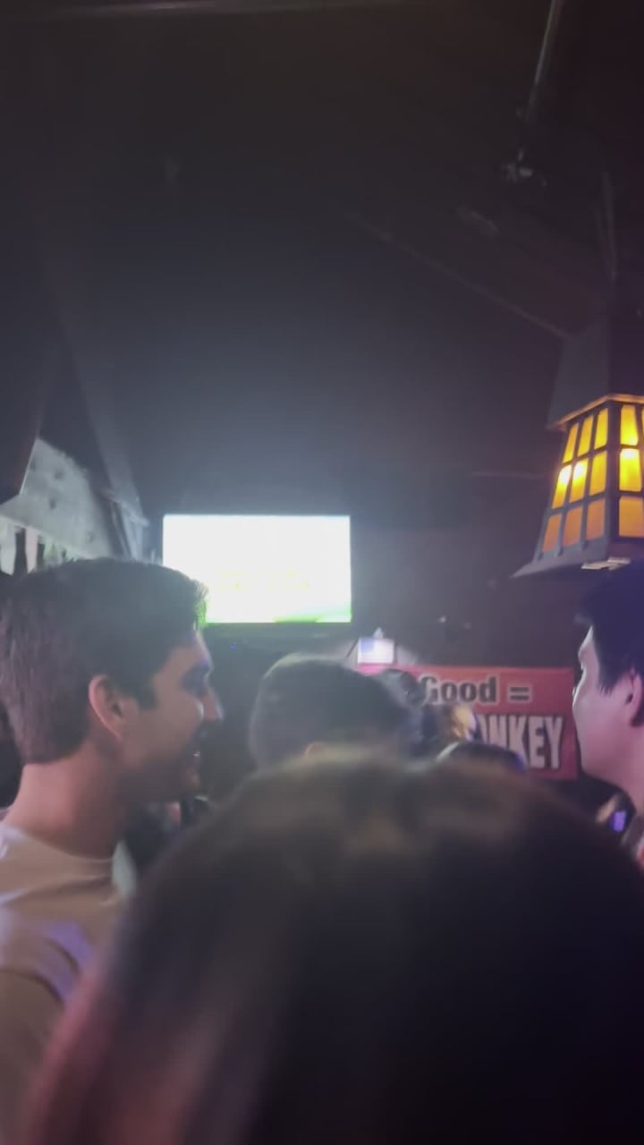 Video review of Cafe Brass Monkey