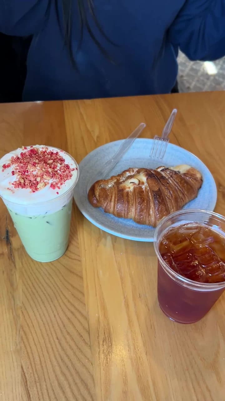 Warm Waves Coffee House 