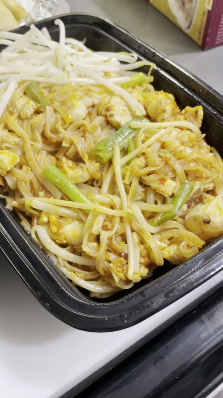 Video review of House of Thai