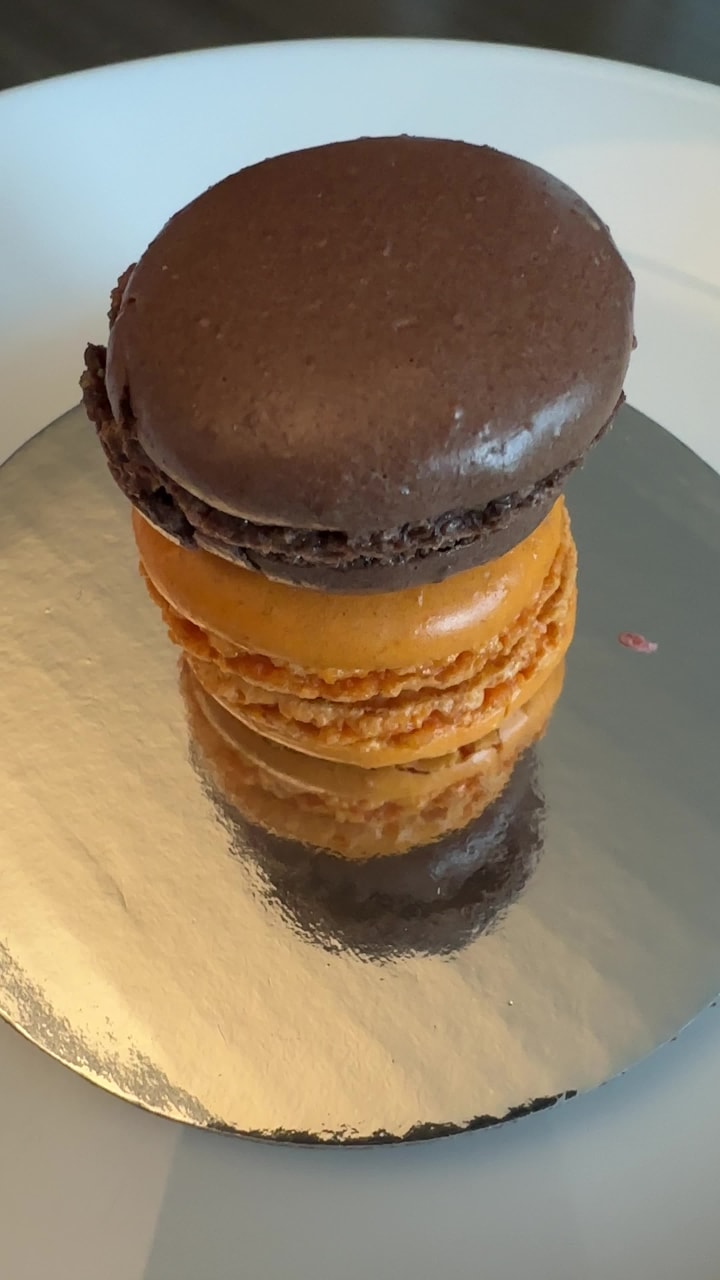 Video review of Dainties Macarons