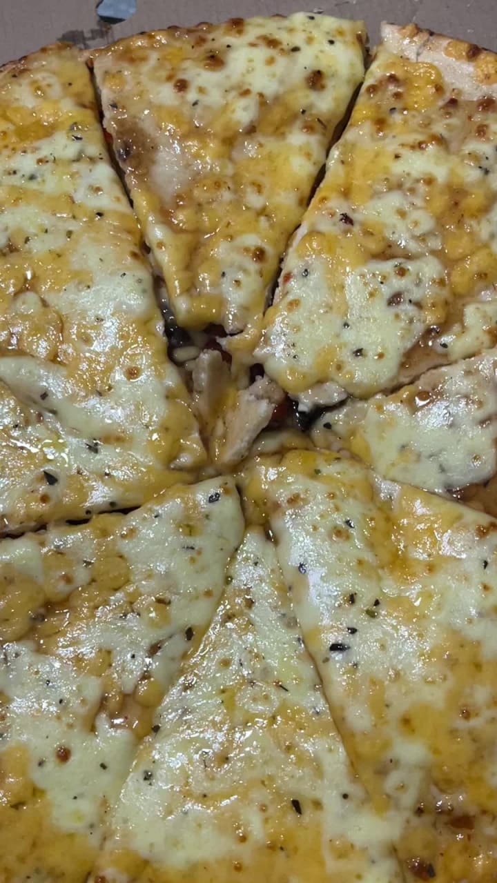 Debonairs Pizza