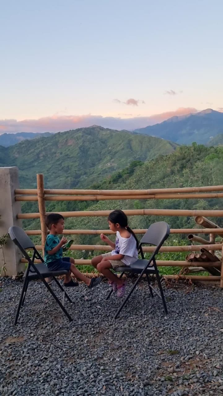 Amianan Mountain Hug Eco Campsite & Cafe