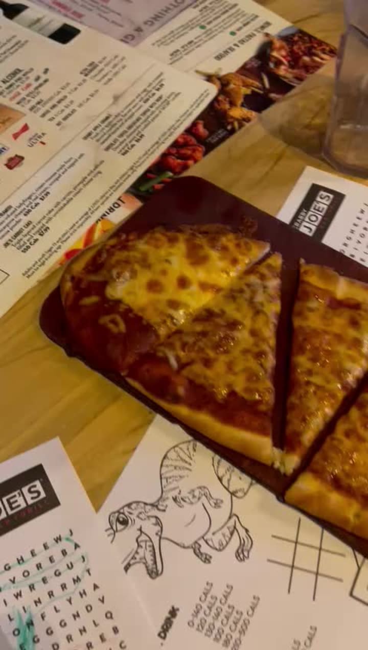 Crabby Joe's Bar • Grill