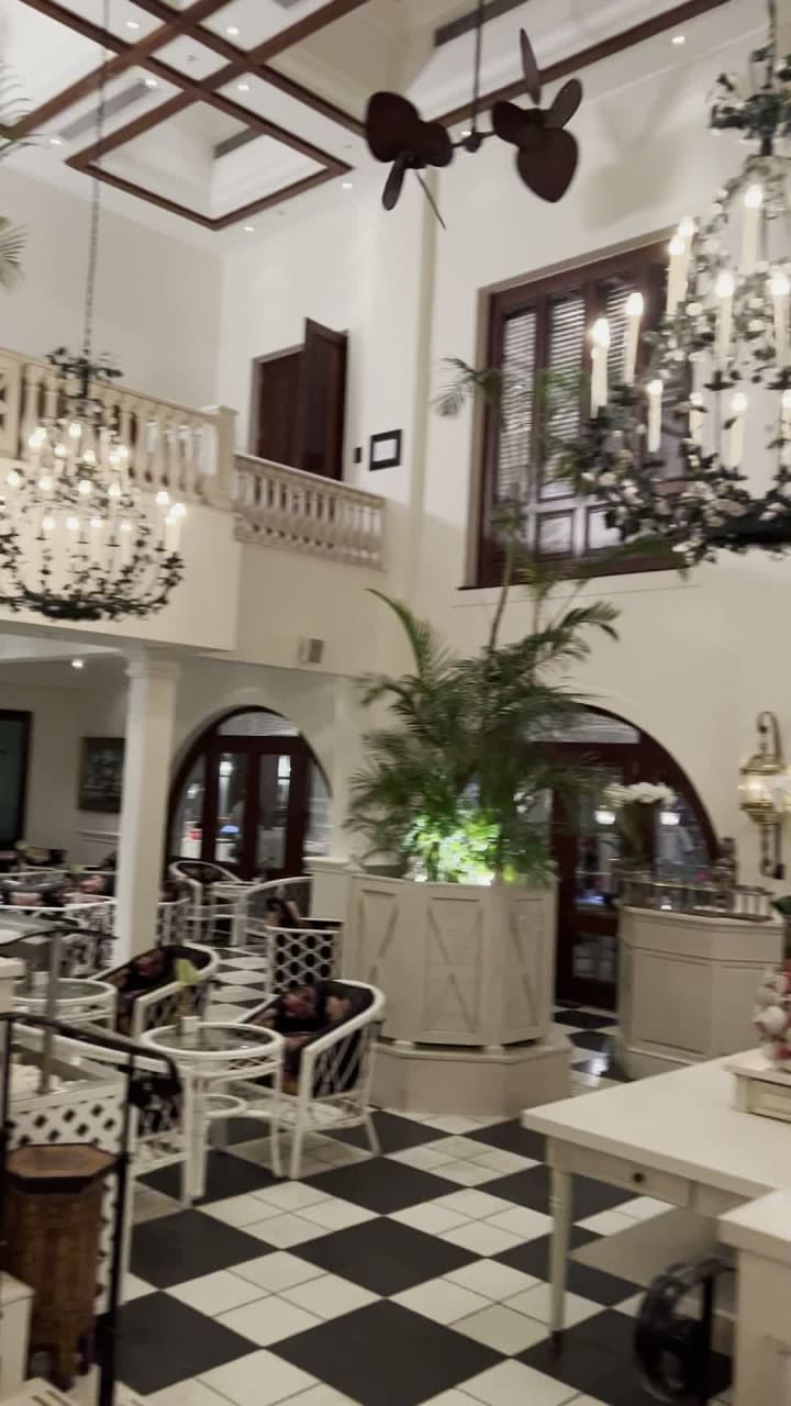 Video review of The Oyster Box Hotel