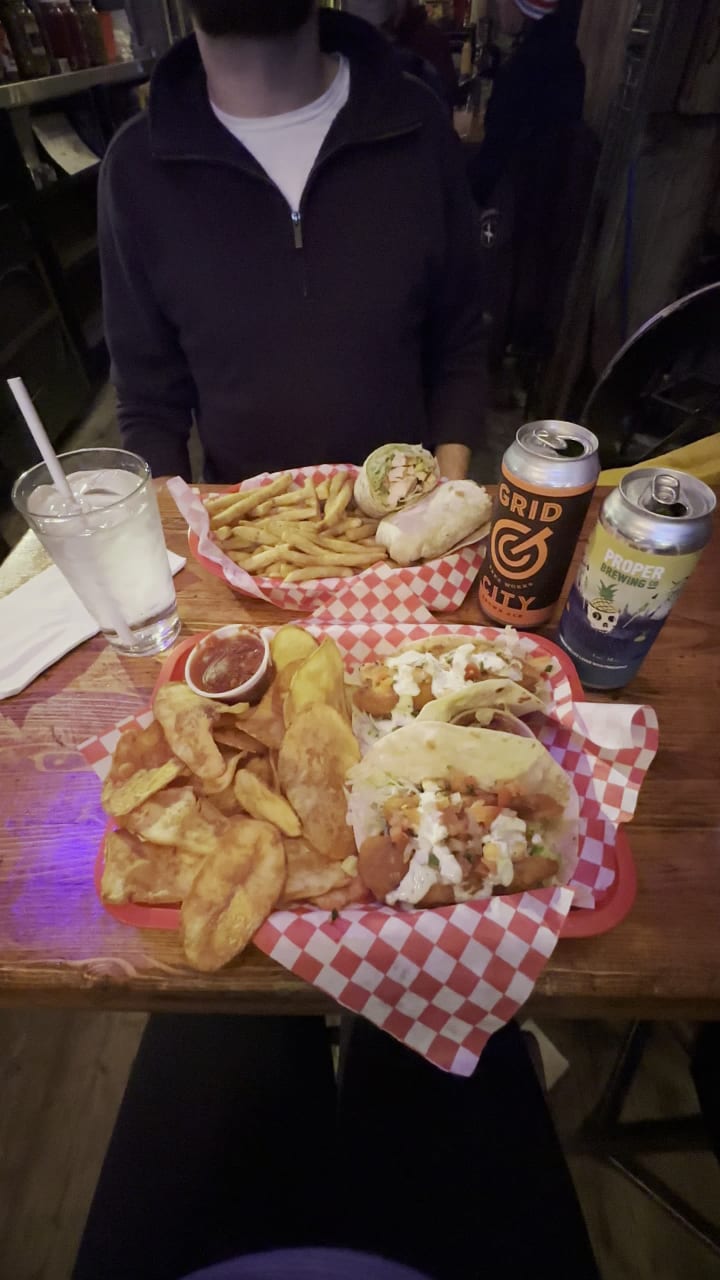 Video review of No Name Saloon