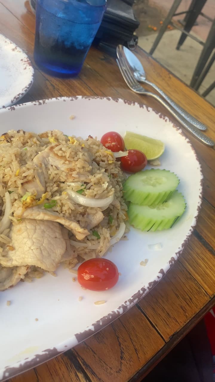 Video review of Thai District