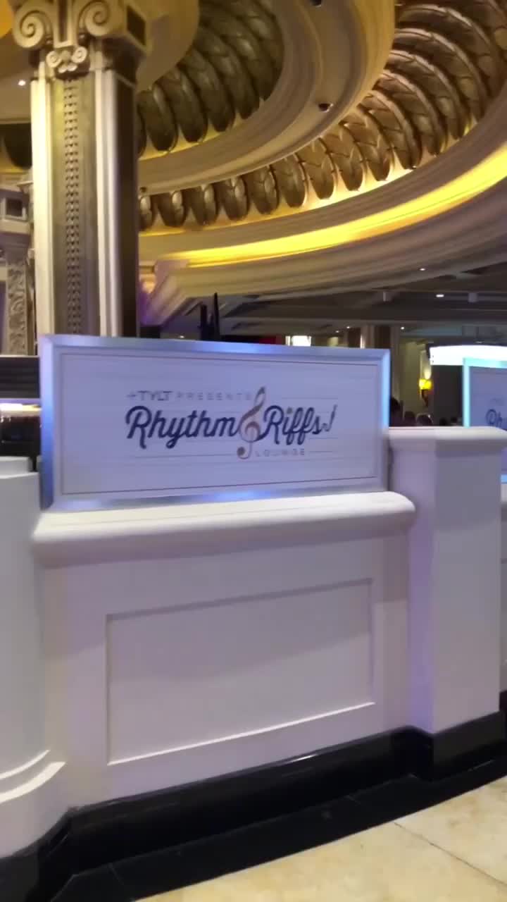 Rhythm & Riffs Lounge