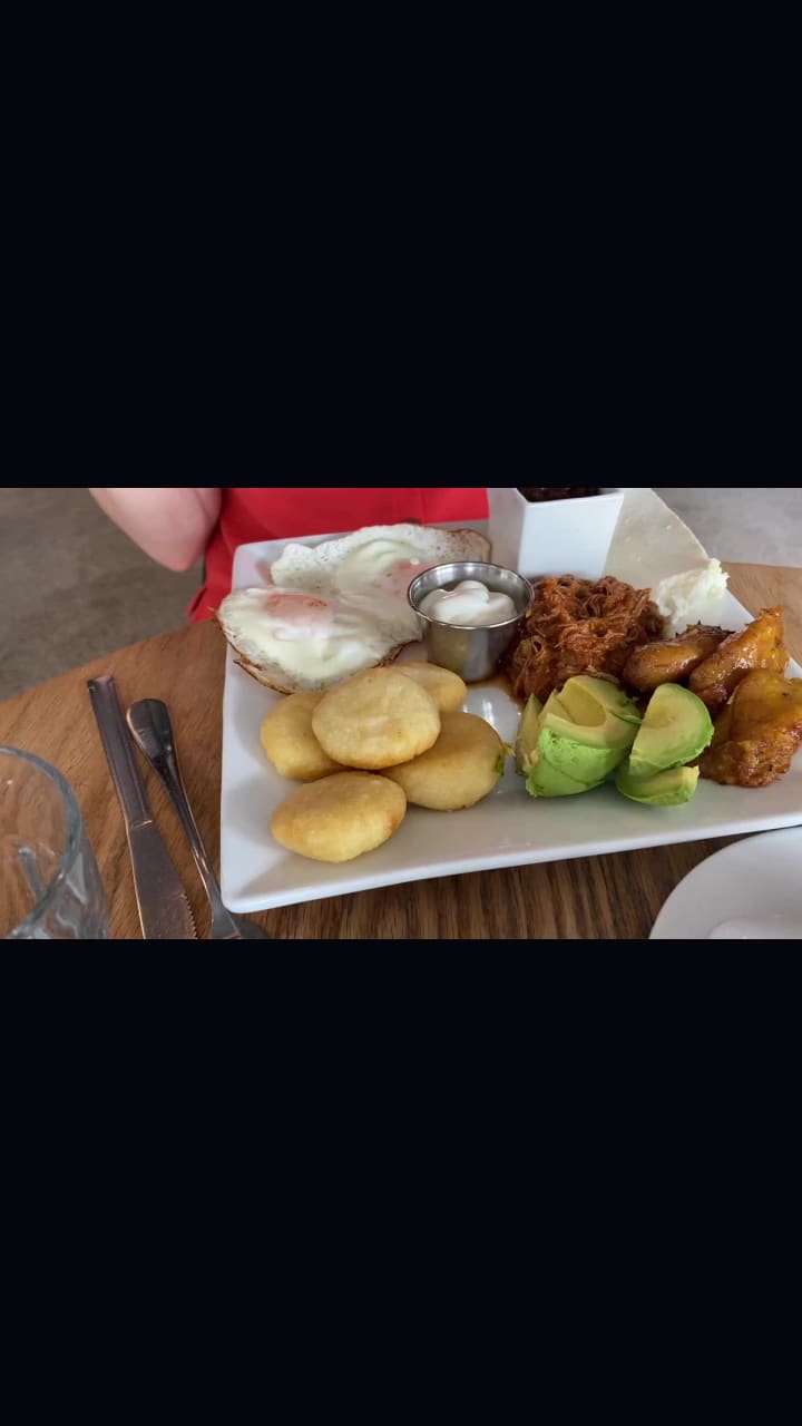 Artisan Kitchen & Bar