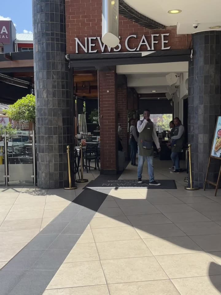 News Cafe