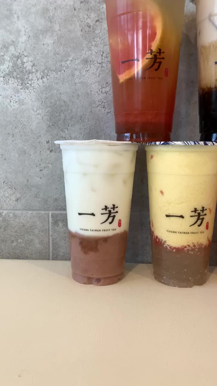 Video review of Yifang Taiwan Fruit Tea