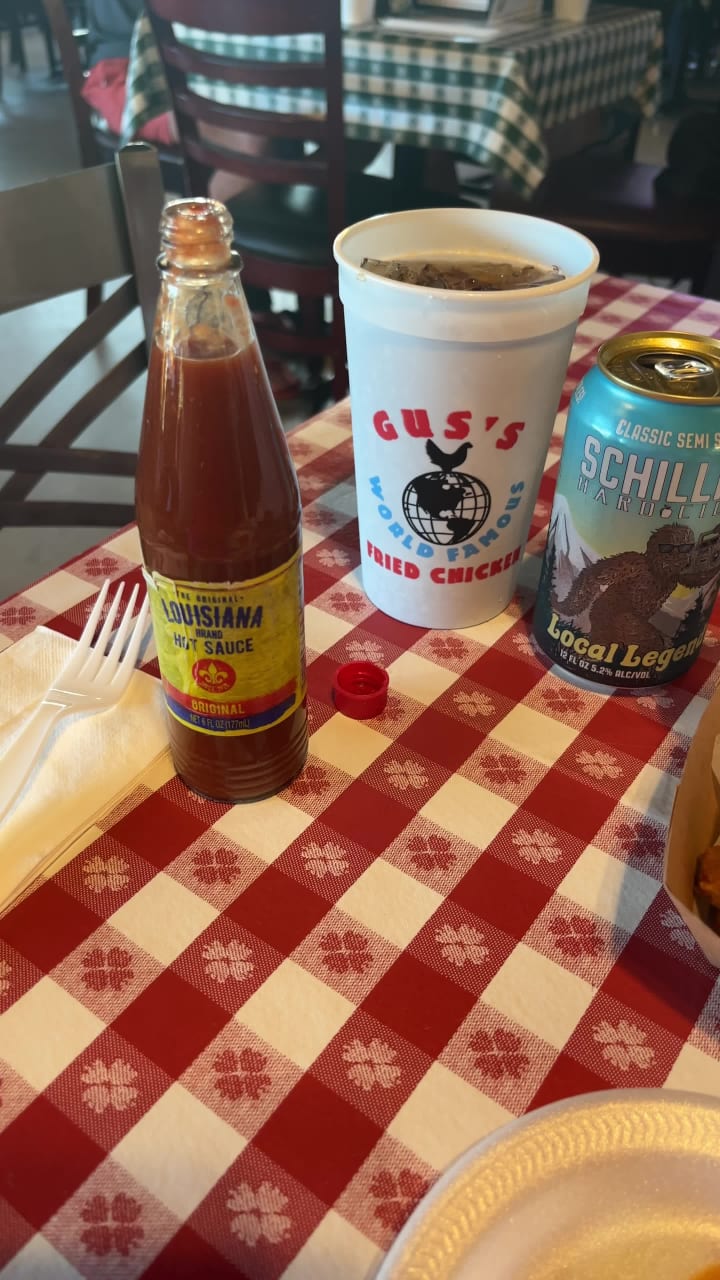 Gus's World Famous Fried Chicken