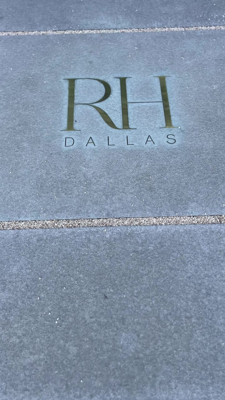 RH Rooftop Restaurant at RH Dallas