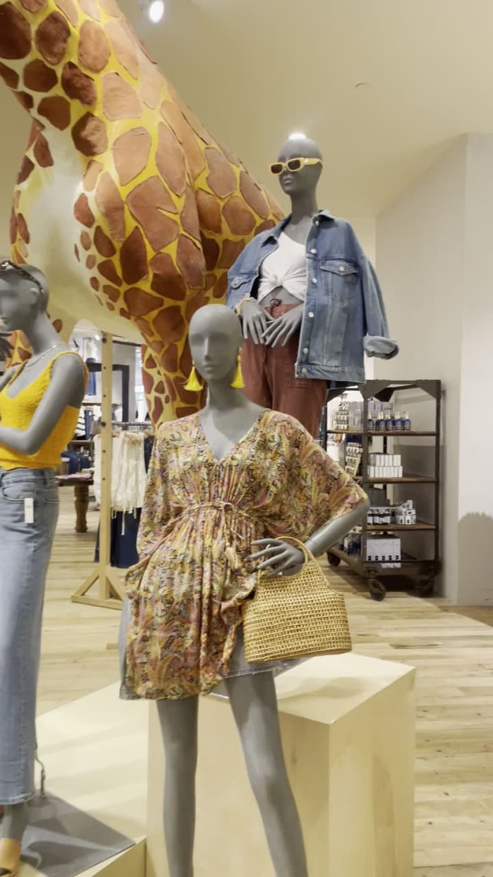 Video review of Fashion Island