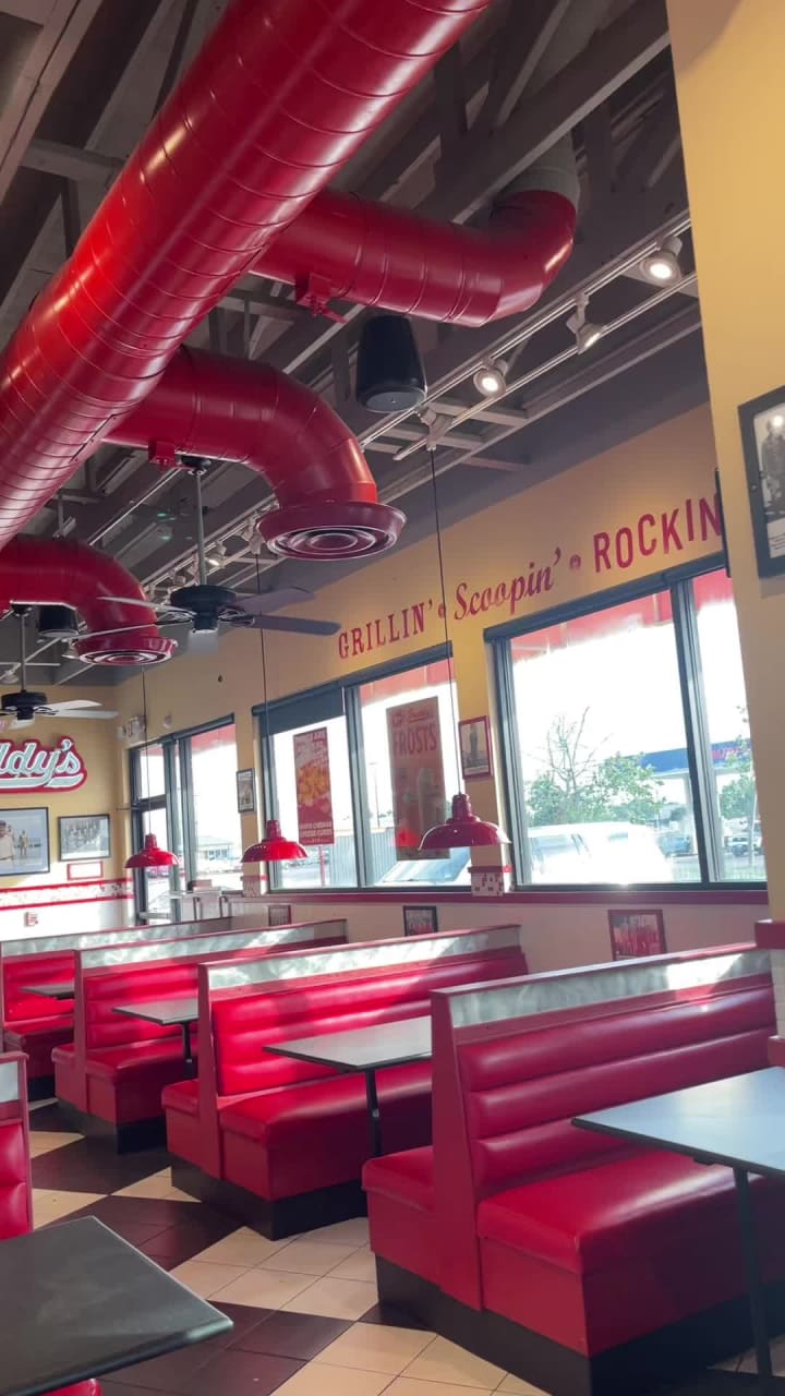 Freddy's Frozen Custard & Steakburgers