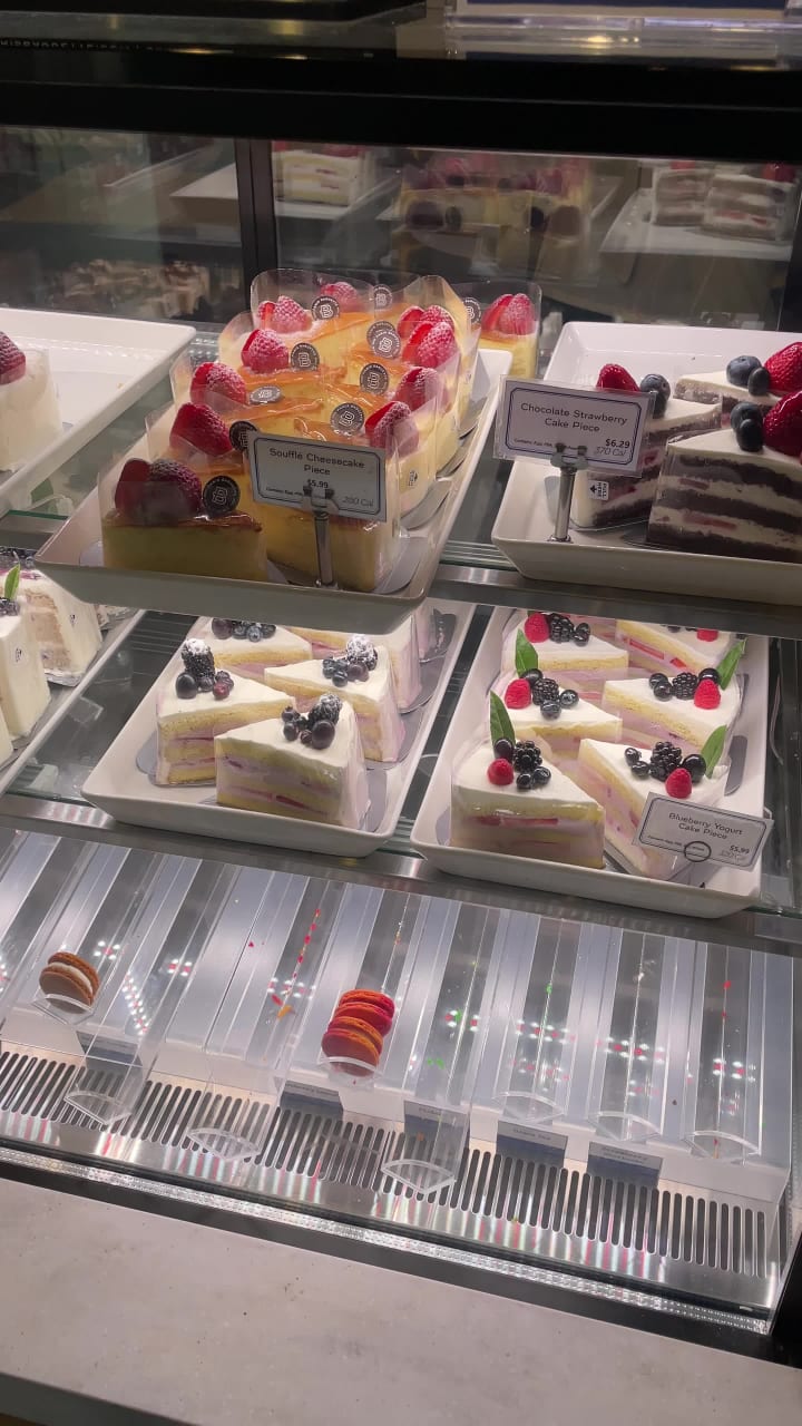 Video review of Paris Baguette