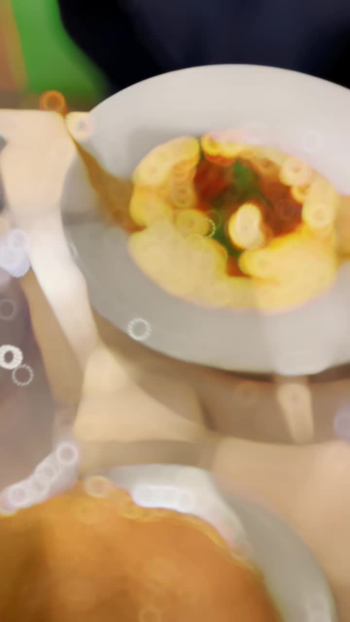 Video review of The Toasted Yolk Cafe