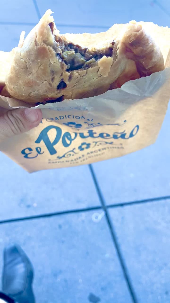 Video review of El Porteño