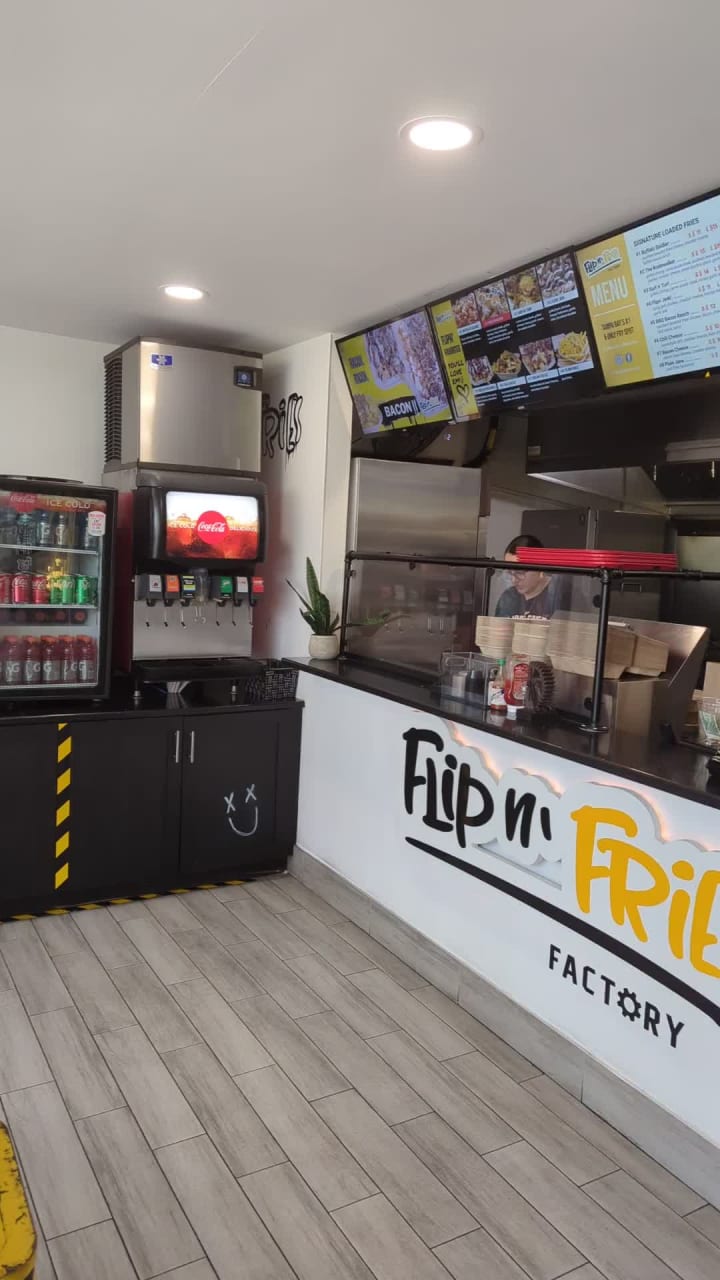 Flipn' Fries Factory