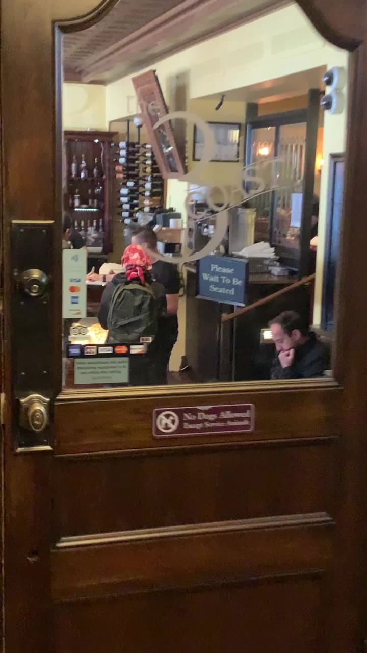 Video review of 3rd Coast Cafe