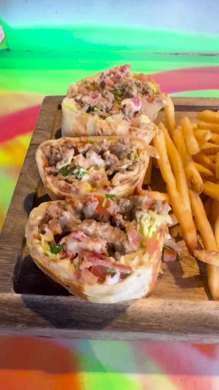 Video review of King and Queen Cantina