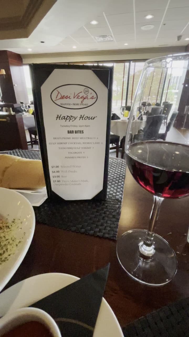 Desi Vega’s Seafood & Steaks