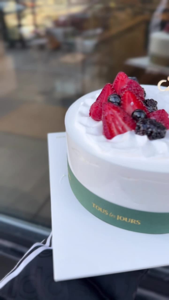 Video review of Tous Les Jours